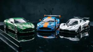 Lee más sobre el artículo Aston Martin x Mini GT: La Unión de la Elegancia Británica y la Ingeniería de Precisión en 1:64